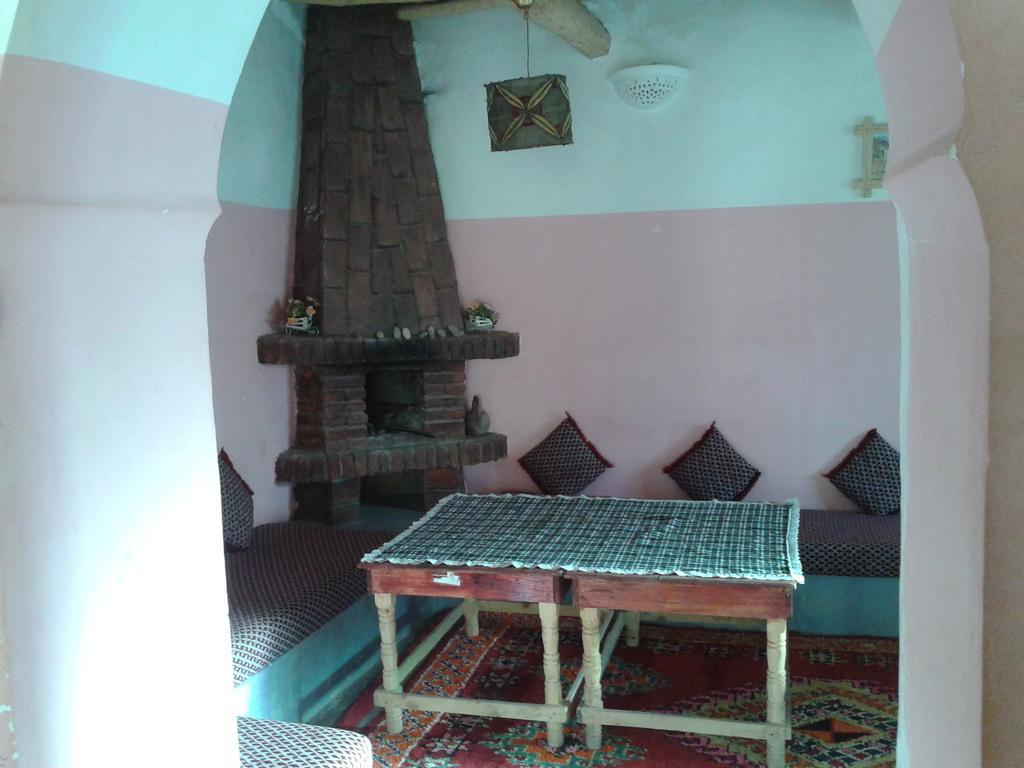 Auberge Tigmmi N'Tamazirte Ijjoukak Exteriör bild